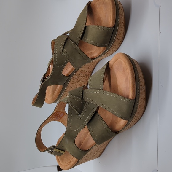 Clarks Sabina Sling Back Suede Cork Wedge Sandals Women's US Size 9.5 - Picture 3 of 7
